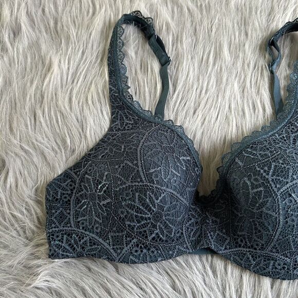 Berlei Barely There Bra Womens Size 34C Green Lightly Lined Underwire - Picture 2 of 7